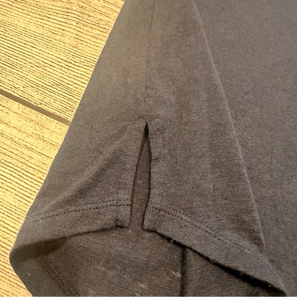 Women’s Athleta navy tank XS - Picture 3 of 6